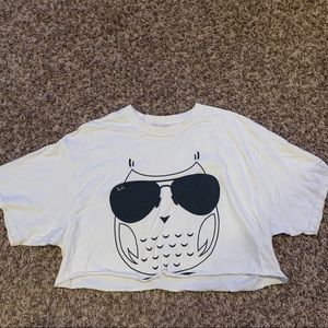 cropped white Ray-Ban tee with owl in sunglasses